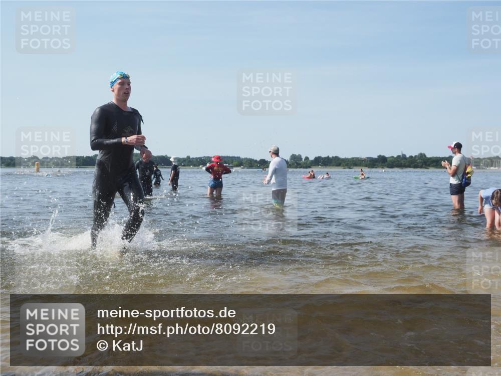 22.06.2025 - Viking Triathlon KatJ http://msf.ph/oto/8092219 22.06.2025 10:28:08 Schwimmen 14, 178, 196, 289, 367, 401 meine-sportfotos.de