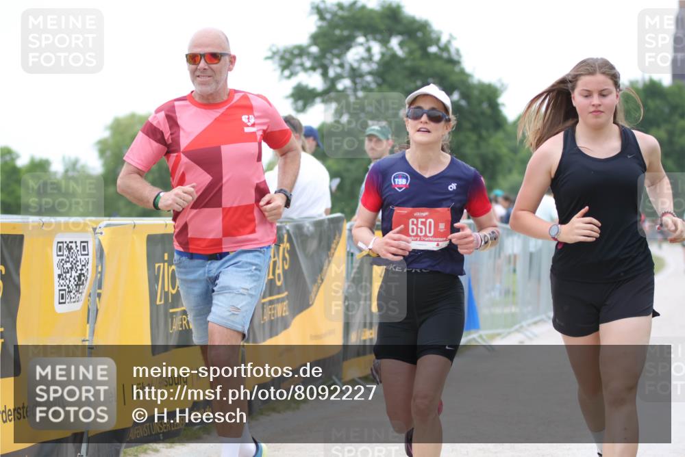 22.06.2025 - Viking Triathlon H.Heesch http://msf.ph/oto/8092227 22.06.2025 16:02:50 Laufen 403, 650 meine-sportfotos.de