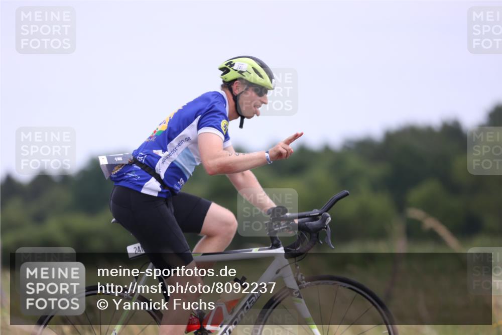 22.06.2025 - Viking Triathlon Yannick Fuchs http://msf.ph/oto/8092237 22.06.2025 13:32:32 Radfahren 241, 244 meine-sportfotos.de
