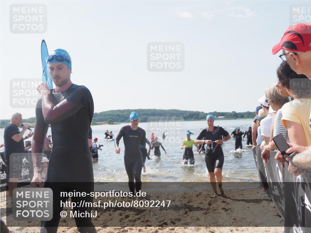 22.06.2025 - Viking Triathlon MichiJ http://msf.ph/oto/8092247 22.06.2025 10:39:09 Schwimmen 79, 148, 181, 182, 185, 276, 295, 351, 386, 408, 416, 451, 536, 654 meine-sportfotos.de
