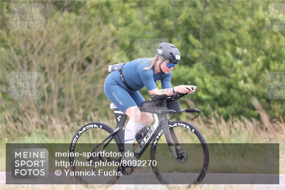22.06.2025 - Viking Triathlon Yannick Fuchs http://msf.ph/oto/8092270 22.06.2025 13:32:39 Radfahren 244 meine-sportfotos.de