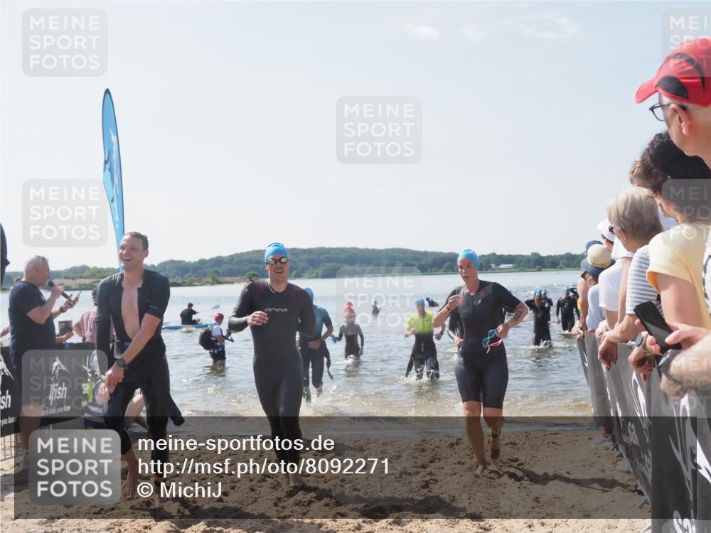 22.06.2025 - Viking Triathlon MichiJ http://msf.ph/oto/8092271 22.06.2025 10:39:09 Schwimmen 79, 148, 181, 182, 185, 276, 295, 351, 386, 408, 416, 451, 536, 654 meine-sportfotos.de