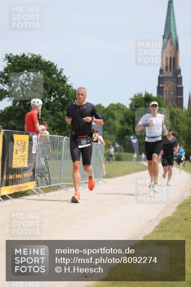 22.06.2025 - Viking Triathlon H.Heesch http://msf.ph/oto/8092274 22.06.2025 13:01:53 Laufen 271, 288, 555 meine-sportfotos.de