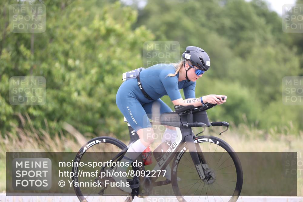 22.06.2025 - Viking Triathlon Yannick Fuchs http://msf.ph/oto/8092277 22.06.2025 13:32:39 Radfahren 244 meine-sportfotos.de