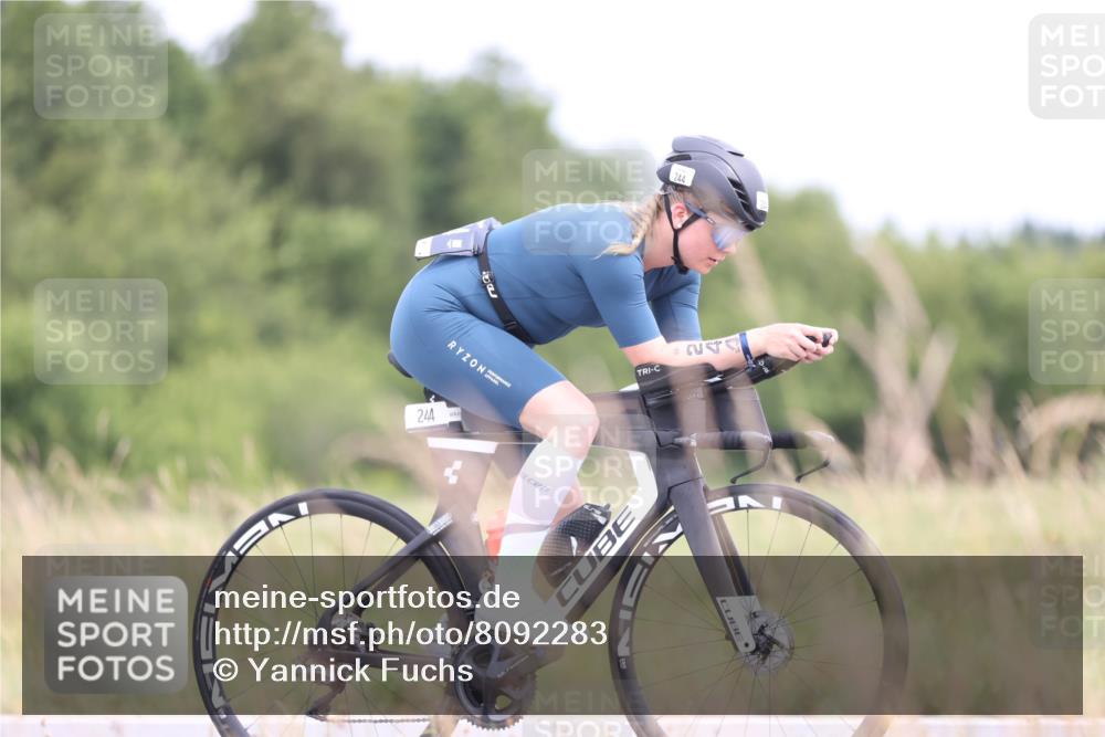 22.06.2025 - Viking Triathlon Yannick Fuchs http://msf.ph/oto/8092283 22.06.2025 13:32:39 Radfahren 244 meine-sportfotos.de