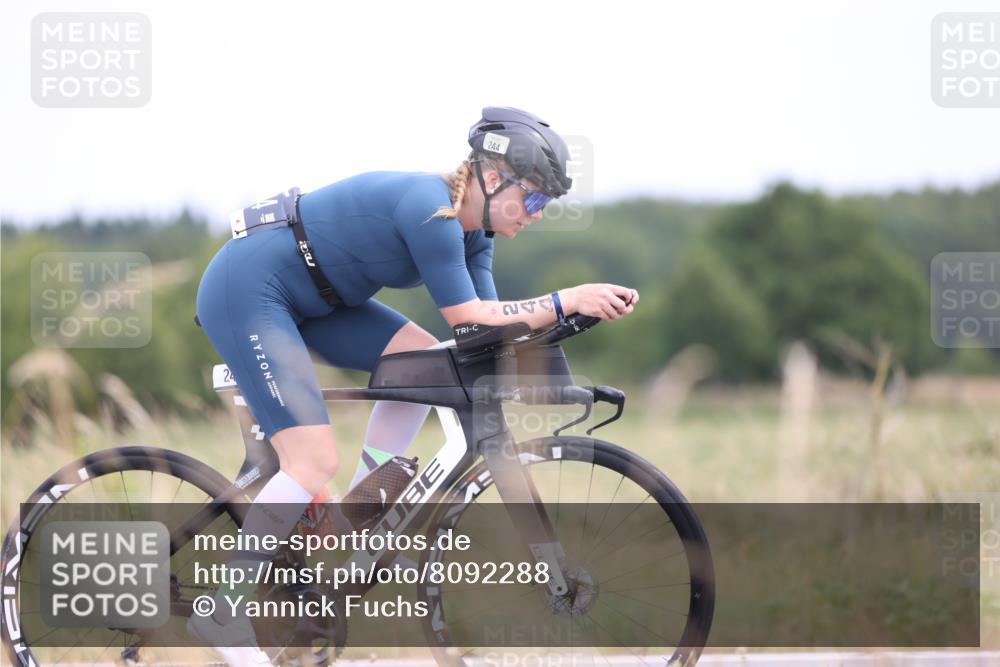22.06.2025 - Viking Triathlon Yannick Fuchs http://msf.ph/oto/8092288 22.06.2025 13:32:40 Radfahren 244 meine-sportfotos.de