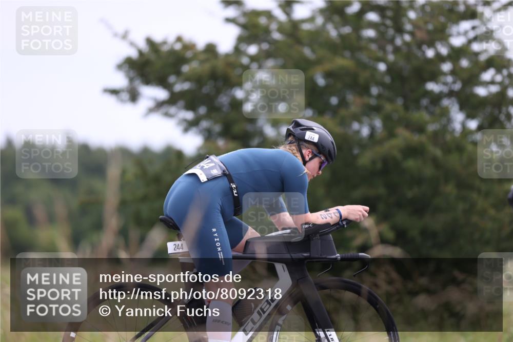 22.06.2025 - Viking Triathlon Yannick Fuchs http://msf.ph/oto/8092318 22.06.2025 13:32:41 Radfahren 244 meine-sportfotos.de