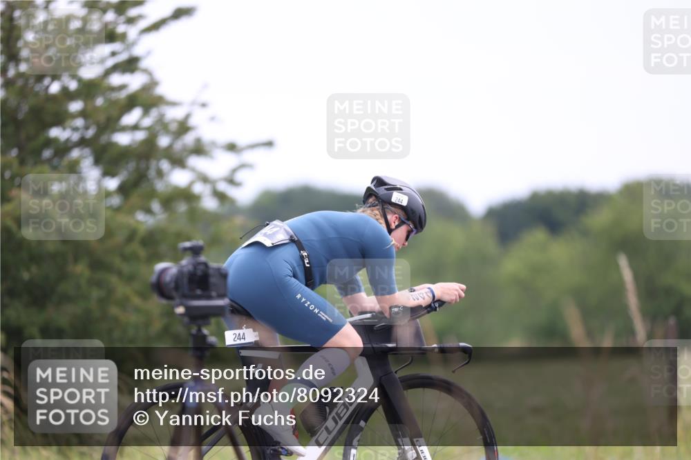 22.06.2025 - Viking Triathlon Yannick Fuchs http://msf.ph/oto/8092324 22.06.2025 13:32:41 Radfahren 244 meine-sportfotos.de