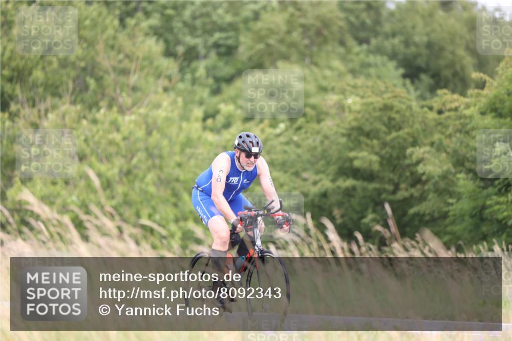 22.06.2025 - Viking Triathlon Yannick Fuchs http://msf.ph/oto/8092343 22.06.2025 13:32:58 Radfahren 490 meine-sportfotos.de