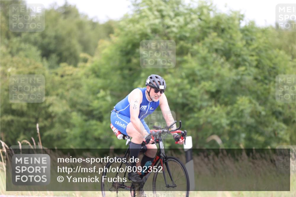 22.06.2025 - Viking Triathlon Yannick Fuchs http://msf.ph/oto/8092352 22.06.2025 13:32:58 Radfahren 490 meine-sportfotos.de