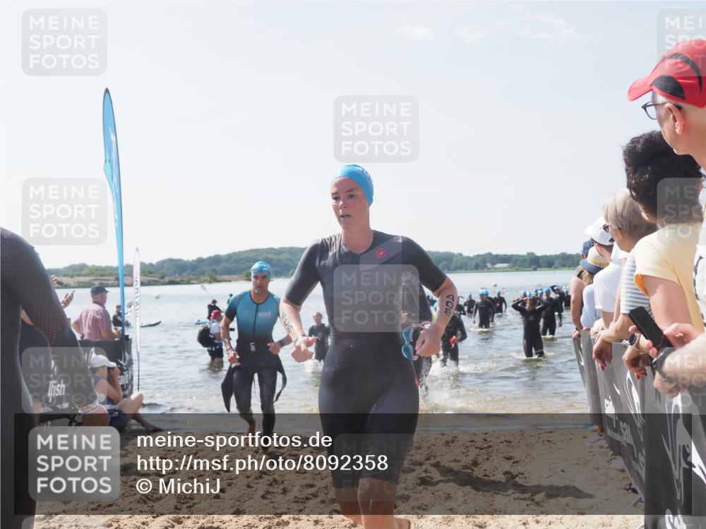 22.06.2025 - Viking Triathlon MichiJ http://msf.ph/oto/8092358 22.06.2025 10:39:11 Schwimmen 79, 148, 181, 182, 185, 238, 276, 295, 351, 386, 408, 451, 536, 654 meine-sportfotos.de