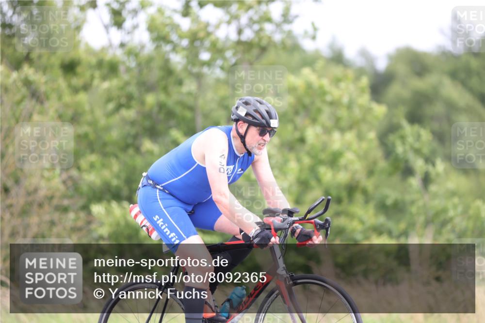 22.06.2025 - Viking Triathlon Yannick Fuchs http://msf.ph/oto/8092365 22.06.2025 13:32:59 Radfahren 490 meine-sportfotos.de