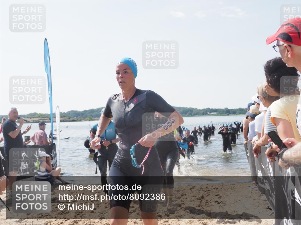 22.06.2025 - Viking Triathlon MichiJ http://msf.ph/oto/8092386 22.06.2025 10:39:11 Schwimmen 79, 148, 181, 182, 185, 238, 276, 295, 351, 386, 408, 451, 536, 654 meine-sportfotos.de