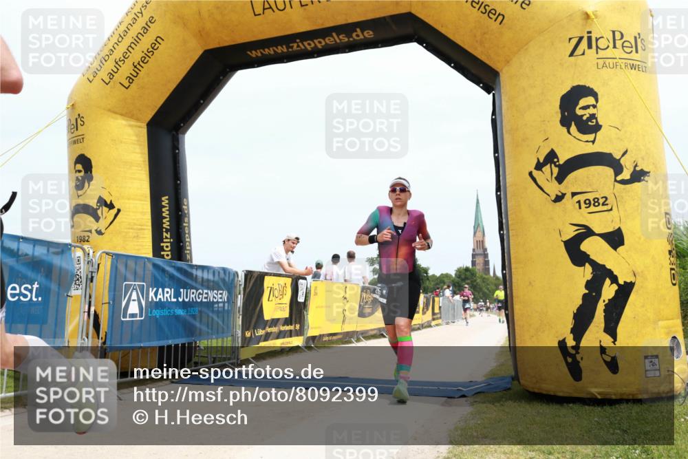 22.06.2025 - Viking Triathlon H.Heesch http://msf.ph/oto/8092399 22.06.2025 13:49:56 Laufen 9, 215, 390, 393 meine-sportfotos.de