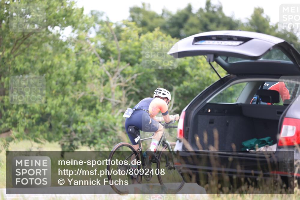22.06.2025 - Viking Triathlon Yannick Fuchs http://msf.ph/oto/8092408 22.06.2025 13:33:48 Radfahren 130, 650 meine-sportfotos.de