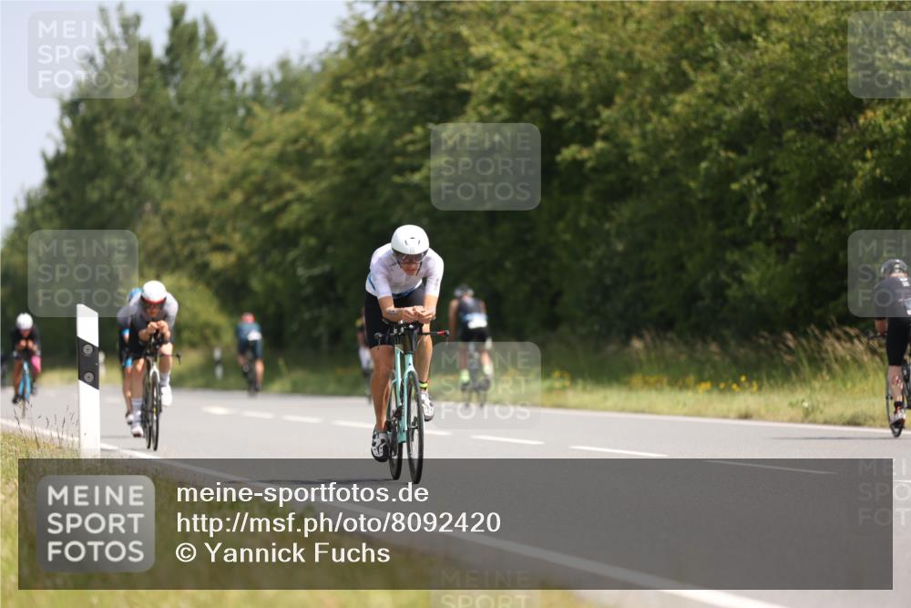 22.06.2025 - Viking Triathlon Yannick Fuchs http://msf.ph/oto/8092420 22.06.2025 11:15:03 Radfahren 12, 74, 102, 132, 285, 555, 616 meine-sportfotos.de