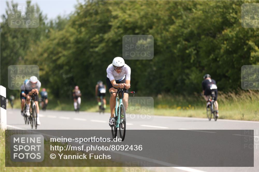 22.06.2025 - Viking Triathlon Yannick Fuchs http://msf.ph/oto/8092436 22.06.2025 11:15:04 Radfahren 12, 74, 102, 132, 285, 412, 555, 616 meine-sportfotos.de