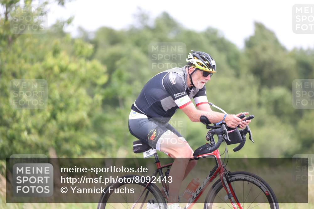 22.06.2025 - Viking Triathlon Yannick Fuchs http://msf.ph/oto/8092443 22.06.2025 13:34:54 Radfahren 292 meine-sportfotos.de