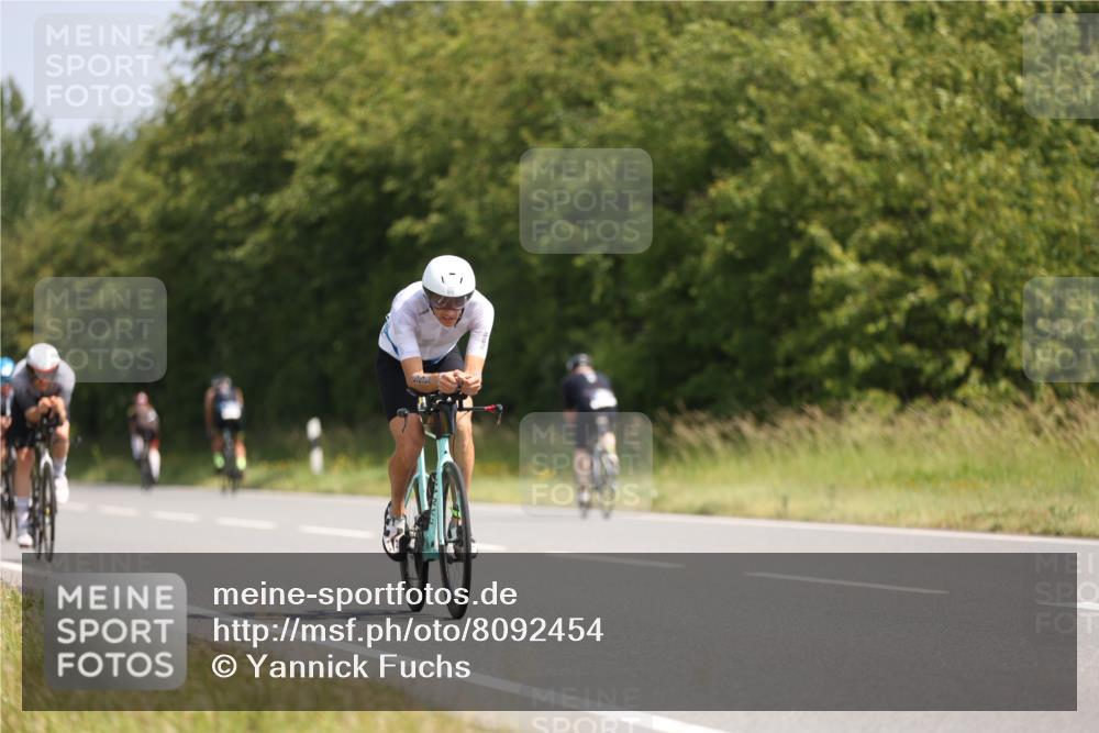 22.06.2025 - Viking Triathlon Yannick Fuchs http://msf.ph/oto/8092454 22.06.2025 11:15:04 Radfahren 12, 74, 102, 132, 285, 412, 555, 616 meine-sportfotos.de