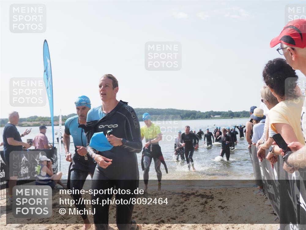 22.06.2025 - Viking Triathlon MichiJ http://msf.ph/oto/8092464 22.06.2025 10:39:13 Schwimmen 79, 83, 148, 181, 182, 195, 238, 276, 295, 351, 386, 451, 536, 654 meine-sportfotos.de