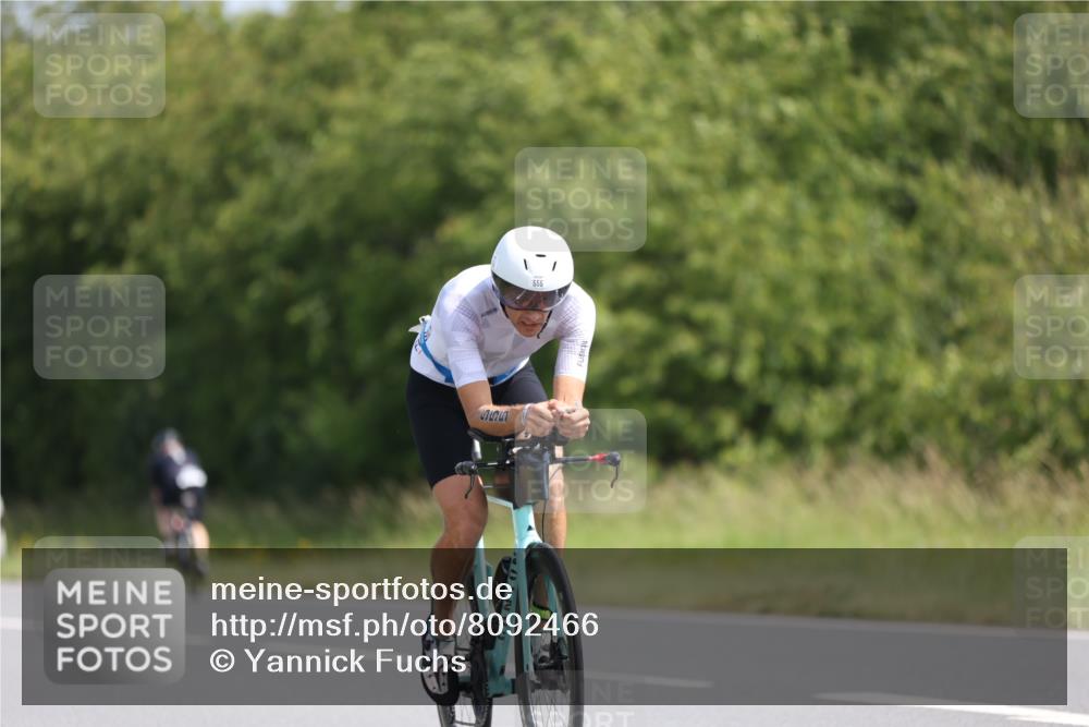 22.06.2025 - Viking Triathlon Yannick Fuchs http://msf.ph/oto/8092466 22.06.2025 11:15:04 Radfahren 12, 74, 102, 132, 285, 412, 555, 616 meine-sportfotos.de