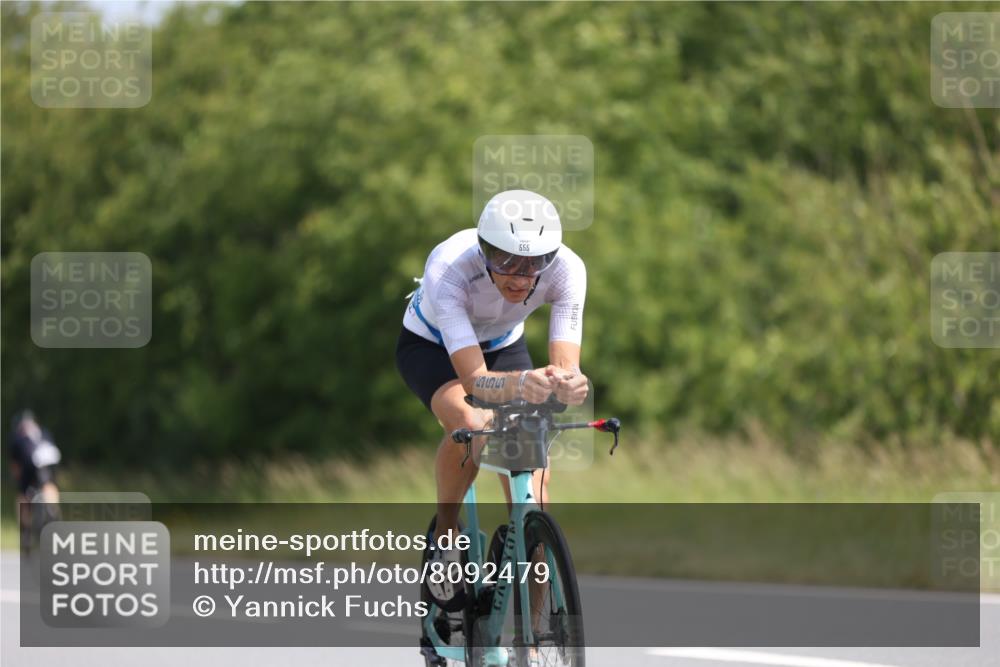 22.06.2025 - Viking Triathlon Yannick Fuchs http://msf.ph/oto/8092479 22.06.2025 11:15:05 Radfahren 12, 74, 102, 132, 285, 412, 555, 616 meine-sportfotos.de