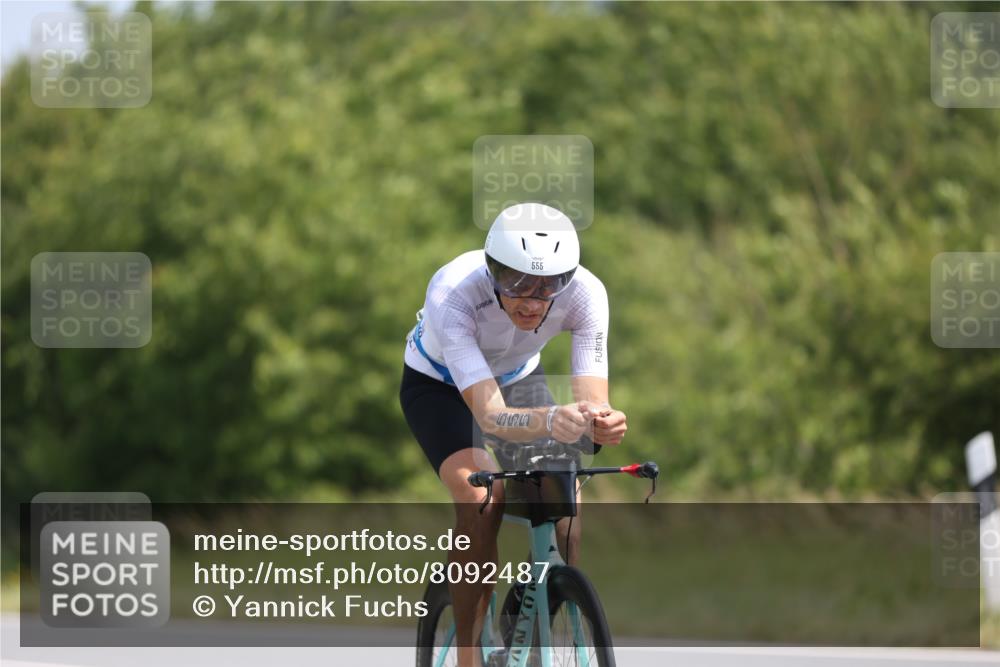 22.06.2025 - Viking Triathlon Yannick Fuchs http://msf.ph/oto/8092487 22.06.2025 11:15:05 Radfahren 12, 74, 102, 132, 285, 412, 555, 616 meine-sportfotos.de
