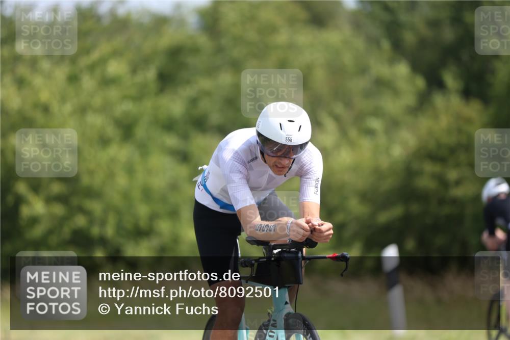 22.06.2025 - Viking Triathlon Yannick Fuchs http://msf.ph/oto/8092501 22.06.2025 11:15:05 Radfahren 12, 74, 102, 132, 285, 412, 555, 616 meine-sportfotos.de