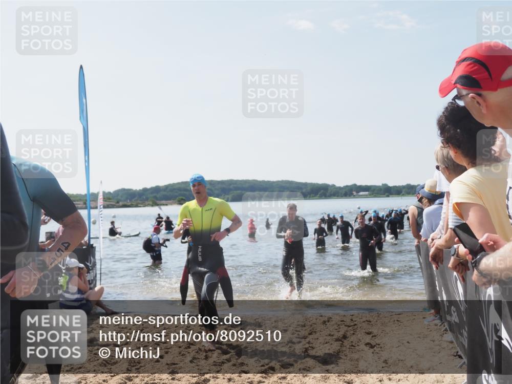 22.06.2025 - Viking Triathlon MichiJ http://msf.ph/oto/8092510 22.06.2025 10:39:14 Schwimmen 79, 83, 148, 182, 195, 238, 276, 295, 351, 386, 536, 654 meine-sportfotos.de