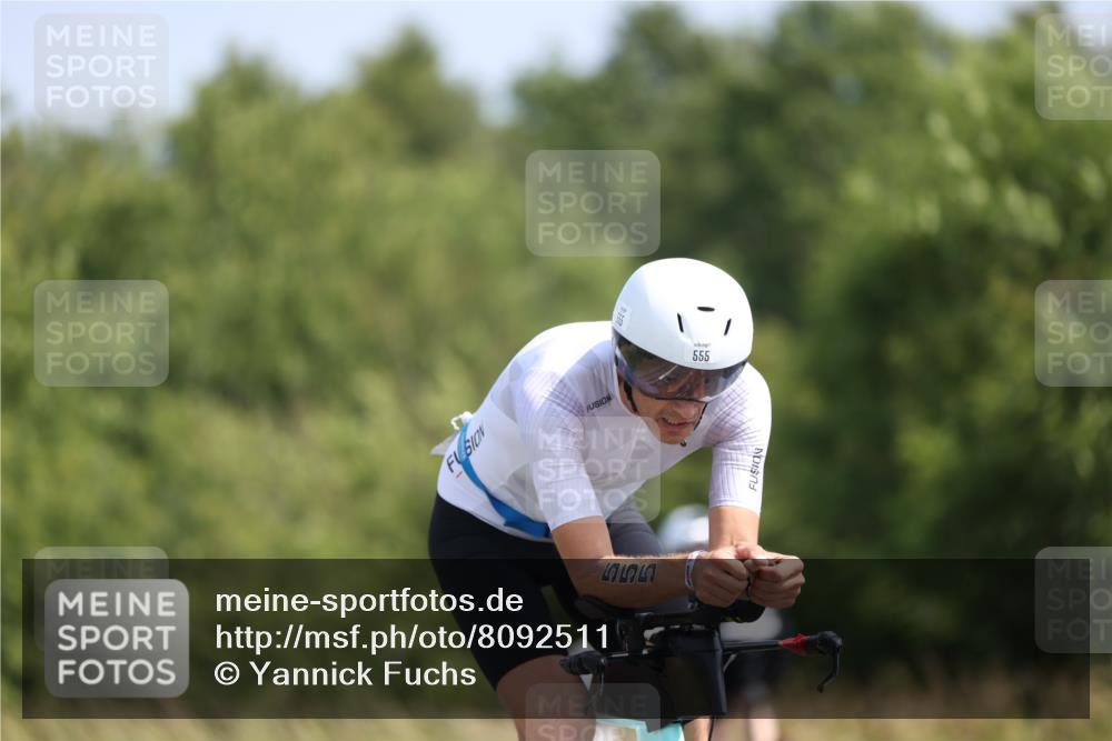 22.06.2025 - Viking Triathlon Yannick Fuchs http://msf.ph/oto/8092511 22.06.2025 11:15:05 Radfahren 12, 74, 102, 132, 285, 412, 555, 616 meine-sportfotos.de