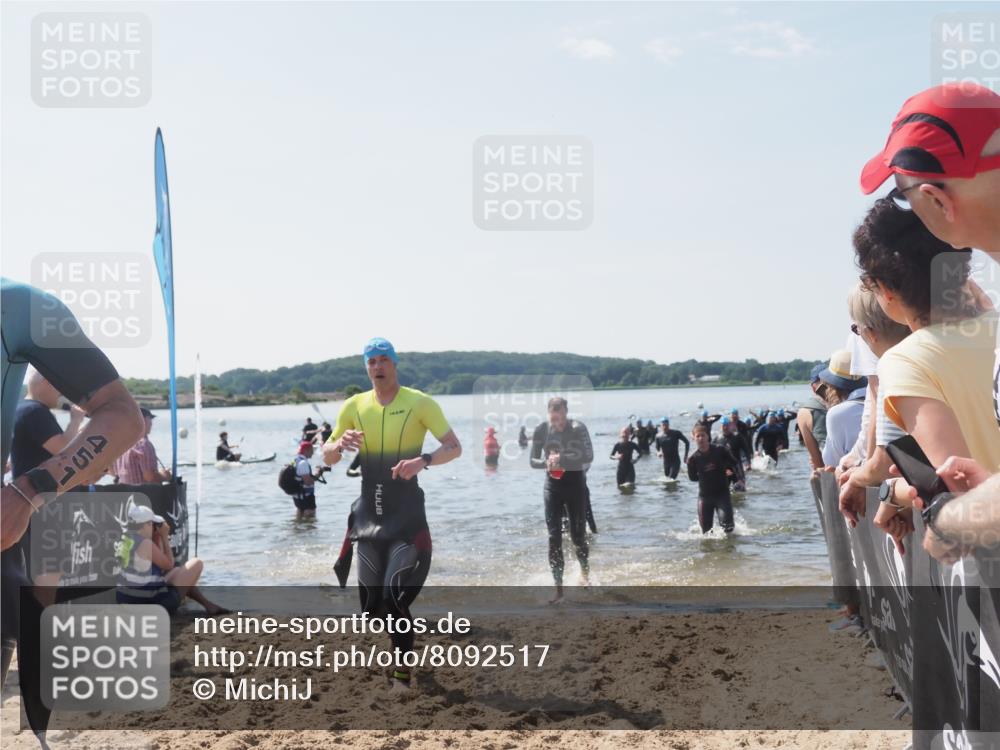 22.06.2025 - Viking Triathlon MichiJ http://msf.ph/oto/8092517 22.06.2025 10:39:14 Schwimmen 79, 83, 148, 182, 195, 238, 276, 295, 351, 386, 536, 654 meine-sportfotos.de