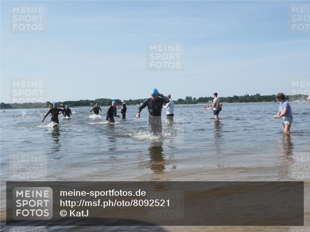 22.06.2025 - Viking Triathlon KatJ http://msf.ph/oto/8092521 22.06.2025 10:28:48 Schwimmen 15, 258, 301, 368, 414, 443, 628 meine-sportfotos.de