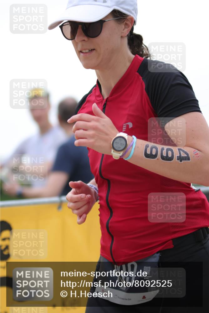 22.06.2025 - Viking Triathlon H.Heesch http://msf.ph/oto/8092525 22.06.2025 16:03:12 Laufen 499 meine-sportfotos.de