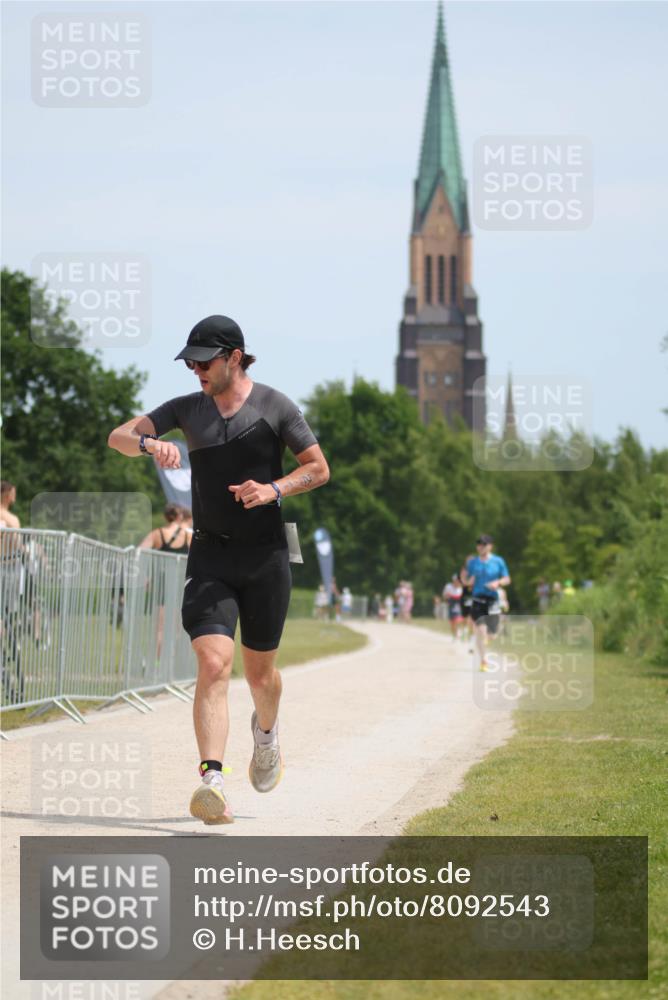 22.06.2025 - Viking Triathlon H.Heesch http://msf.ph/oto/8092543 22.06.2025 13:01:57 Laufen 271, 288, 555 meine-sportfotos.de