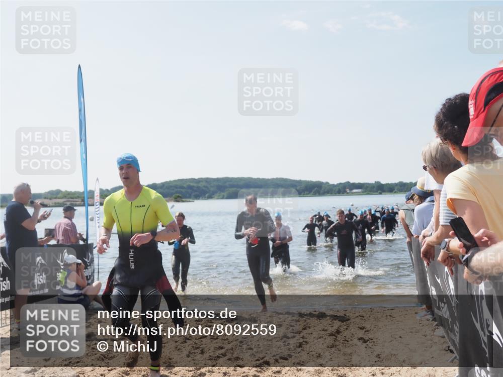 22.06.2025 - Viking Triathlon MichiJ http://msf.ph/oto/8092559 22.06.2025 10:39:15 Schwimmen 79, 83, 148, 182, 195, 238, 276, 295, 351, 386, 474, 536, 654 meine-sportfotos.de