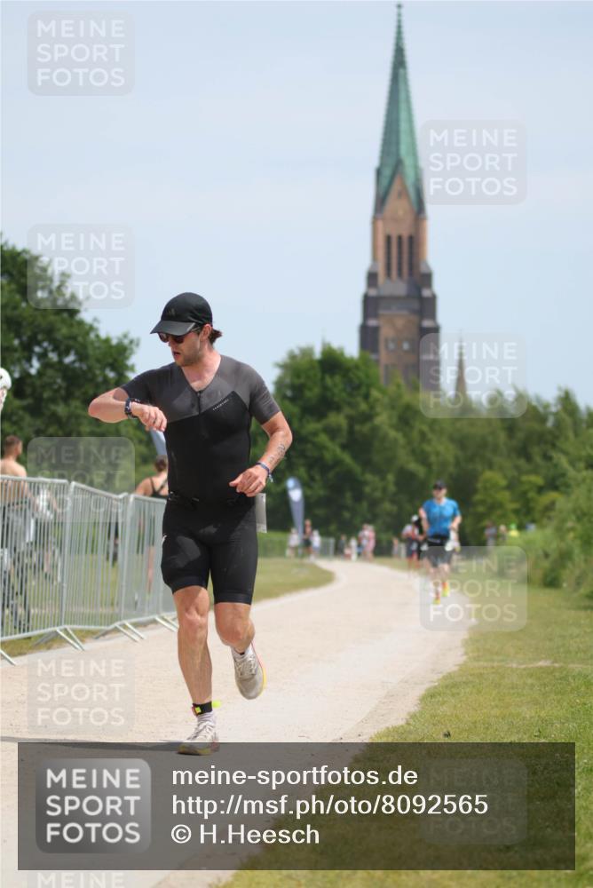 22.06.2025 - Viking Triathlon H.Heesch http://msf.ph/oto/8092565 22.06.2025 13:01:57 Laufen 271, 288, 555 meine-sportfotos.de