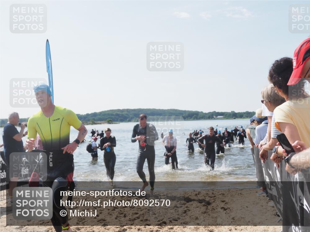 22.06.2025 - Viking Triathlon MichiJ http://msf.ph/oto/8092570 22.06.2025 10:39:15 Schwimmen 79, 83, 148, 182, 195, 238, 276, 295, 351, 386, 474, 536, 654 meine-sportfotos.de