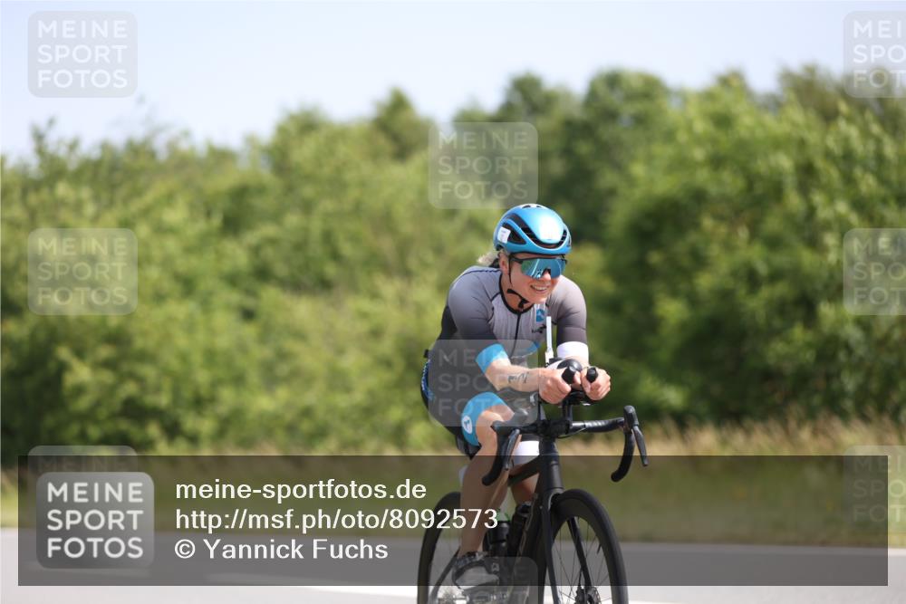22.06.2025 - Viking Triathlon Yannick Fuchs http://msf.ph/oto/8092573 22.06.2025 11:15:08 Radfahren 12, 102, 132, 285, 412, 547, 555, 616 meine-sportfotos.de