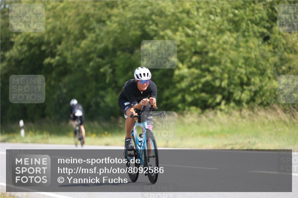 22.06.2025 - Viking Triathlon Yannick Fuchs http://msf.ph/oto/8092586 22.06.2025 11:15:09 Radfahren 12, 102, 132, 205, 285, 412, 547, 555, 616 meine-sportfotos.de