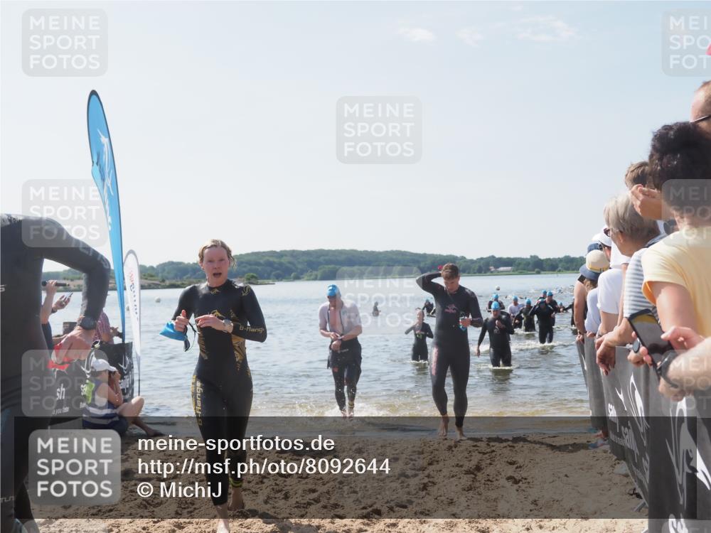 22.06.2025 - Viking Triathlon MichiJ http://msf.ph/oto/8092644 22.06.2025 10:39:17 Schwimmen 79, 83, 182, 195, 238, 276, 295, 298, 324, 351, 386, 474, 536, 654 meine-sportfotos.de