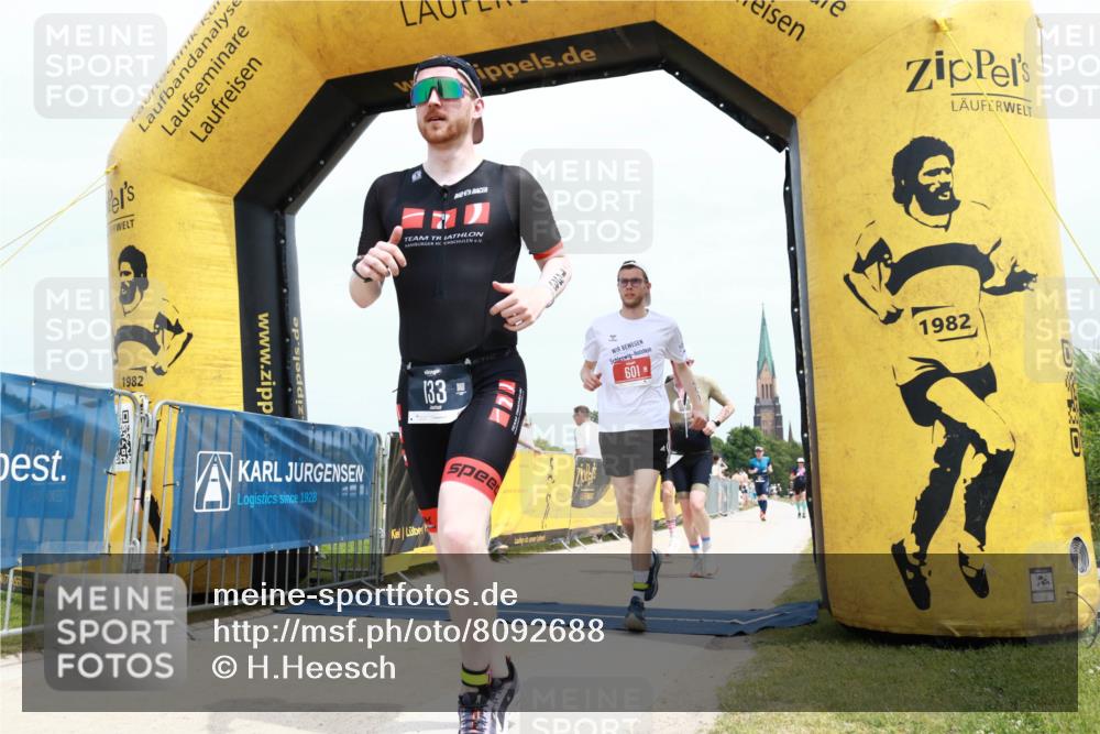 22.06.2025 - Viking Triathlon H.Heesch http://msf.ph/oto/8092688 22.06.2025 13:51:55 Laufen 33, 133, 518, 601 meine-sportfotos.de