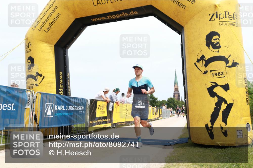 22.06.2025 - Viking Triathlon H.Heesch http://msf.ph/oto/8092741 22.06.2025 13:52:30 Laufen 228, 300 meine-sportfotos.de