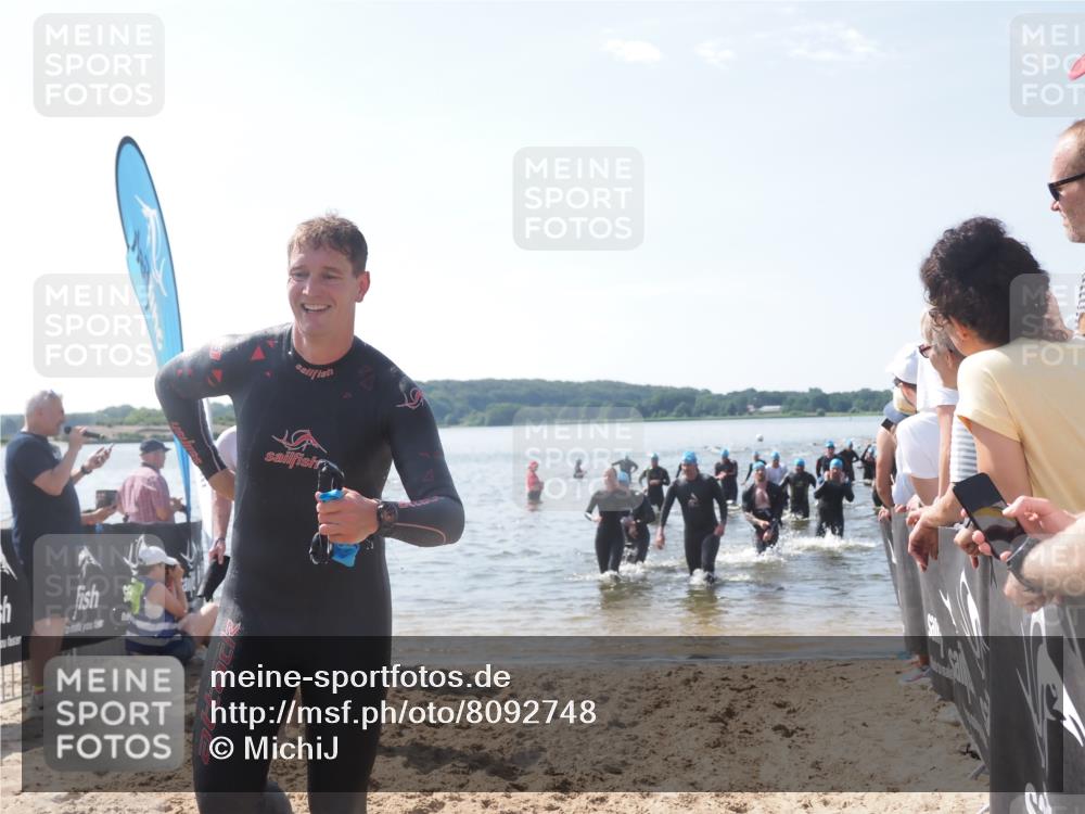 22.06.2025 - Viking Triathlon MichiJ http://msf.ph/oto/8092748 22.06.2025 10:39:20 Schwimmen 83, 117, 150, 182, 195, 238, 276, 295, 298, 324, 351, 386, 474, 536 meine-sportfotos.de