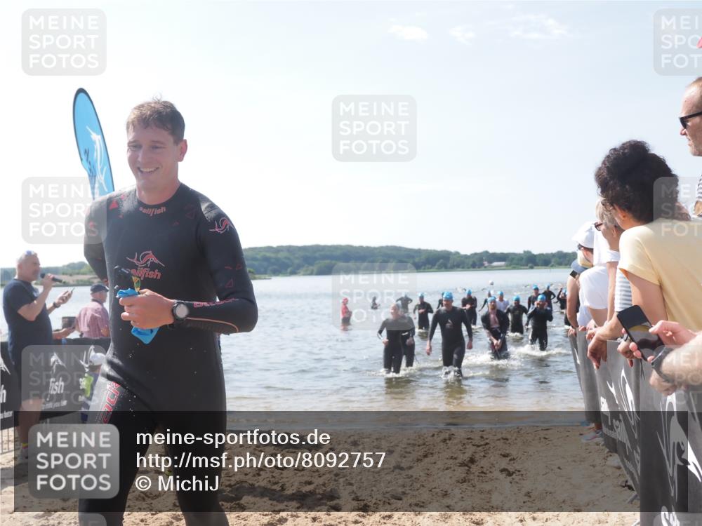 22.06.2025 - Viking Triathlon MichiJ http://msf.ph/oto/8092757 22.06.2025 10:39:20 Schwimmen 83, 117, 150, 182, 195, 238, 276, 295, 298, 324, 351, 386, 474, 536 meine-sportfotos.de