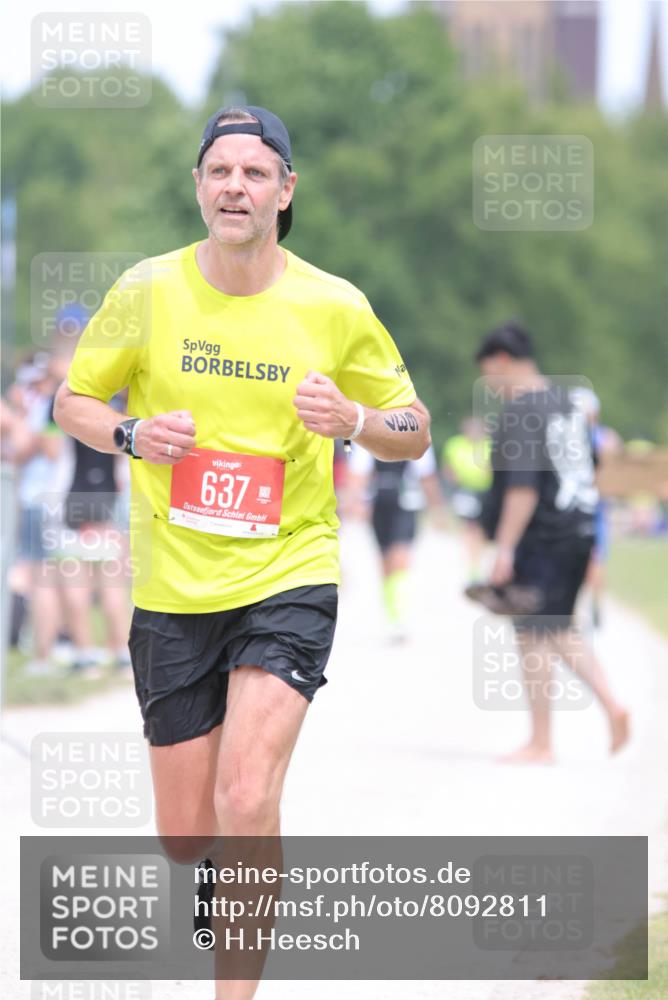 22.06.2025 - Viking Triathlon H.Heesch http://msf.ph/oto/8092811 22.06.2025 15:17:21 Laufen 637 meine-sportfotos.de