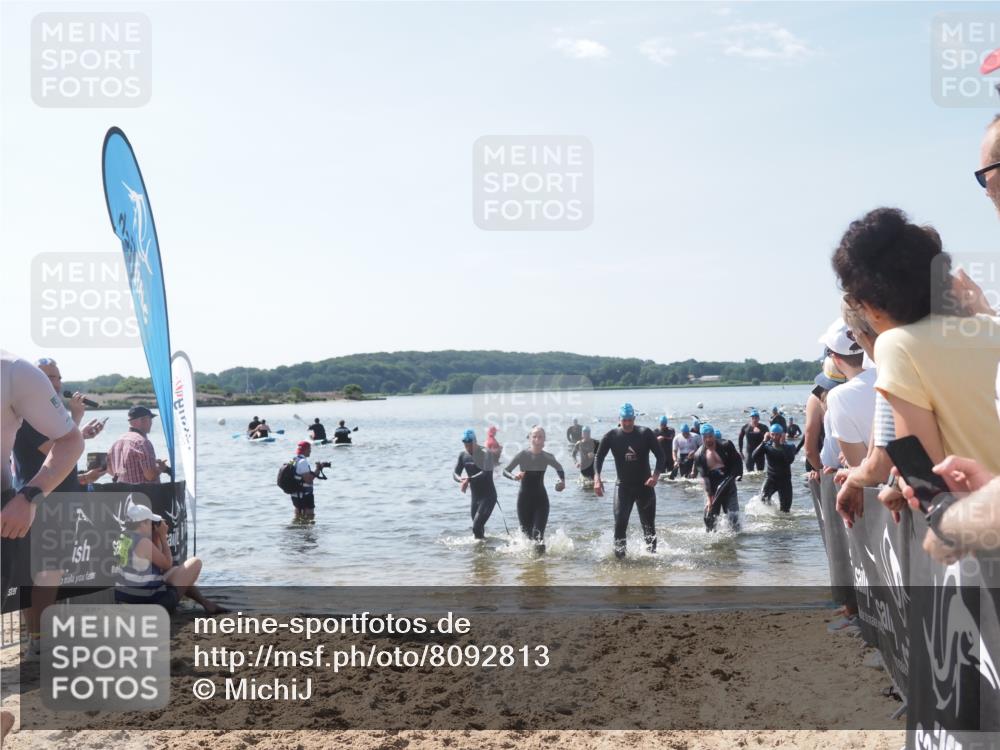 22.06.2025 - Viking Triathlon MichiJ http://msf.ph/oto/8092813 22.06.2025 10:39:22 Schwimmen 83, 93, 117, 150, 182, 195, 238, 276, 298, 324, 386, 474, 536 meine-sportfotos.de