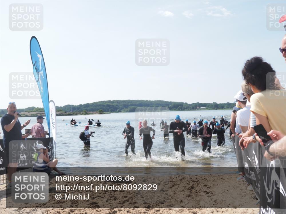 22.06.2025 - Viking Triathlon MichiJ http://msf.ph/oto/8092829 22.06.2025 10:39:22 Schwimmen 83, 93, 117, 150, 182, 195, 238, 276, 298, 324, 386, 474, 536 meine-sportfotos.de