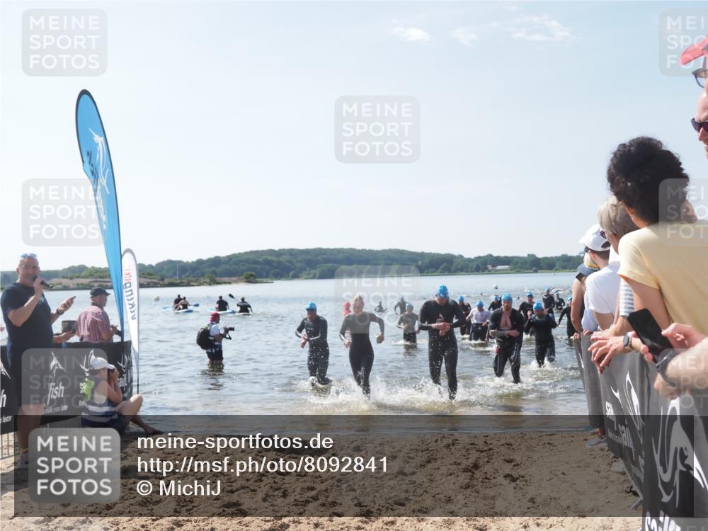 22.06.2025 - Viking Triathlon MichiJ http://msf.ph/oto/8092841 22.06.2025 10:39:22 Schwimmen 83, 93, 117, 150, 182, 195, 238, 276, 298, 324, 386, 474, 536 meine-sportfotos.de