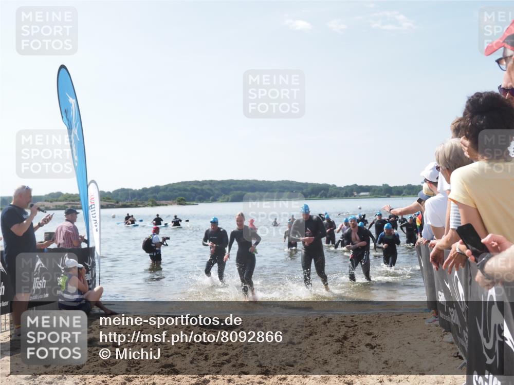 22.06.2025 - Viking Triathlon MichiJ http://msf.ph/oto/8092866 22.06.2025 10:39:23 Schwimmen 83, 93, 117, 150, 182, 195, 238, 276, 298, 324, 337, 386, 474, 536 meine-sportfotos.de