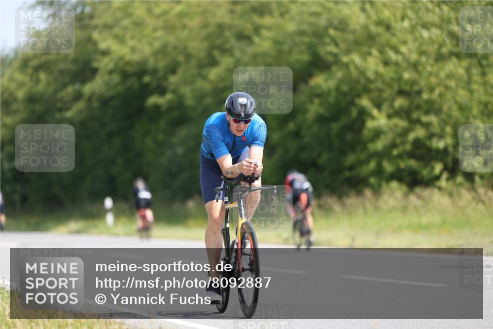 22.06.2025 - Viking Triathlon Yannick Fuchs http://msf.ph/oto/8092887 22.06.2025 11:16:10 Radfahren 216, 466, 494, 635 meine-sportfotos.de